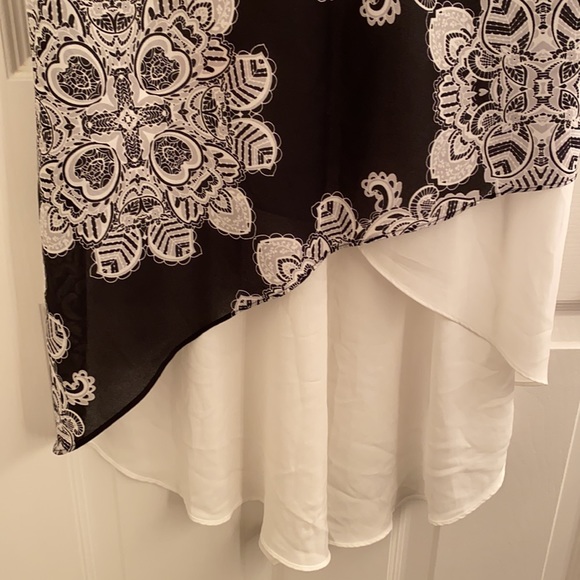 BCBG high/low blouse - Sz M - Picture 2 of 4
